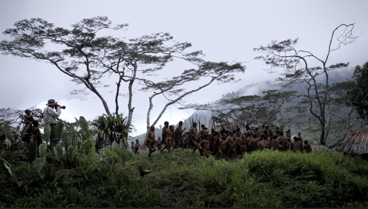 Foto tratte dal documentario Il sale della terra distribuito da Officine UBU