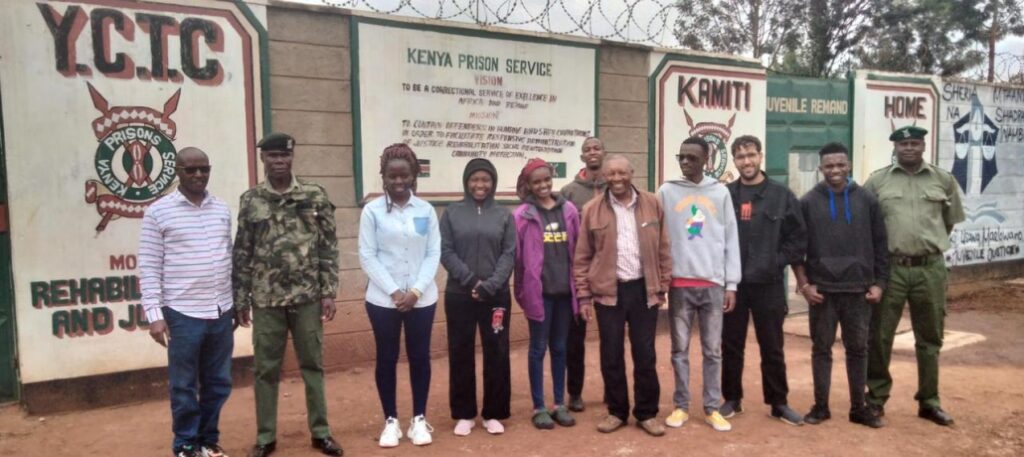 O poder da gentileza entre os jovens do cárcere juvenil “Kamiti”