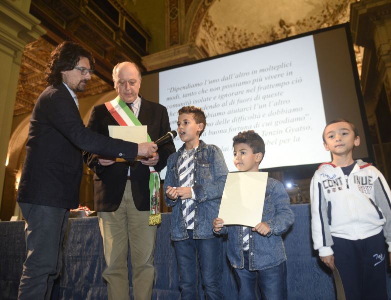 Lucca: piccoli cittadini italiani crescono