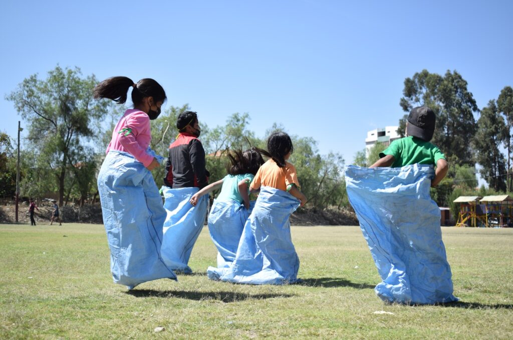 milONGa : 8 années de volontariat international