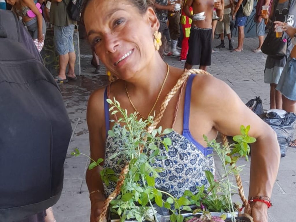 Troque a Fome por Flor